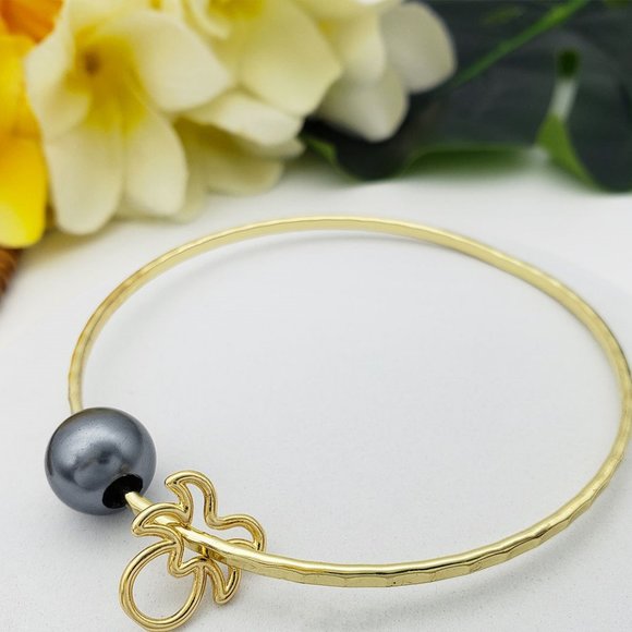 Customize Your Own Bracelet, Size, Pearl Color and Charm - Picture 9 of 16